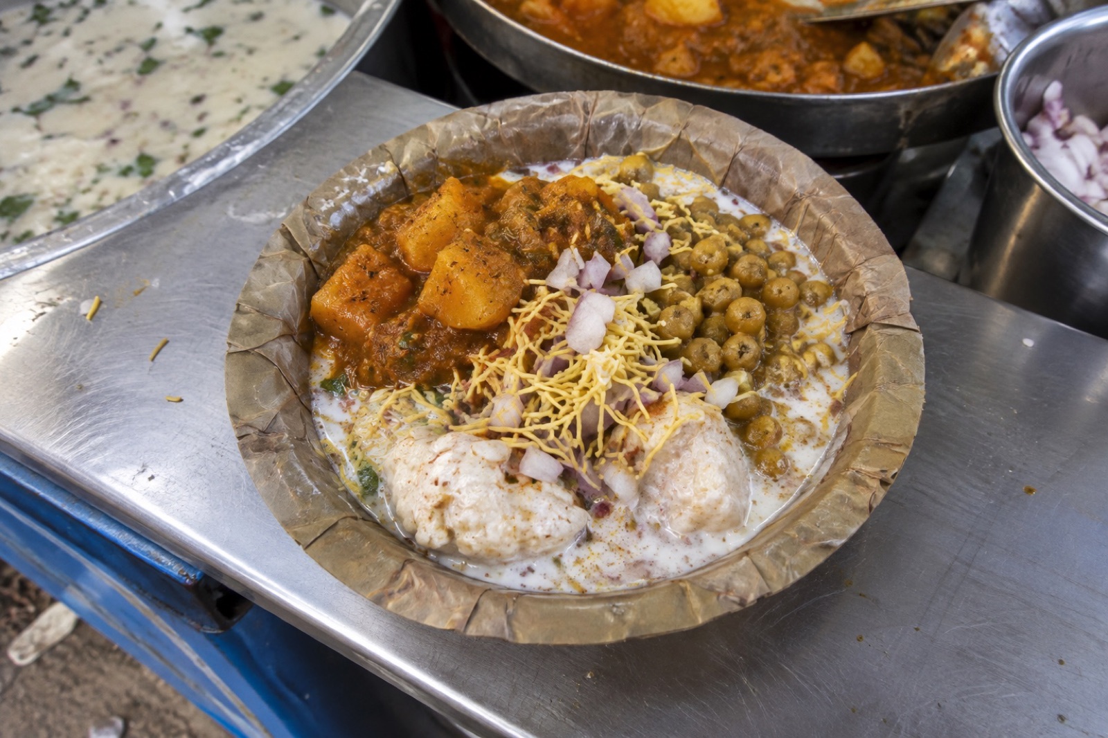 Dahibara Aludam — vegetarian Puri dish