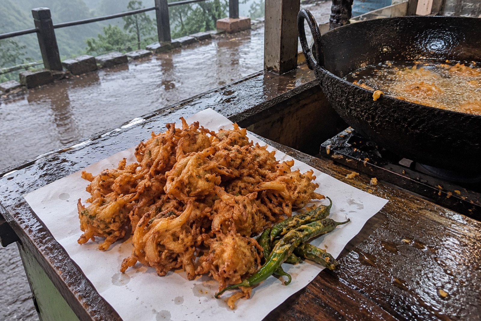 Kanda Bhajji — vegetarian Matheran dish