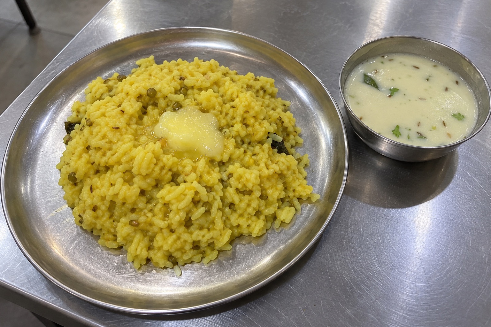 Khichdi Kadhi — vegetarian Dwarka dish