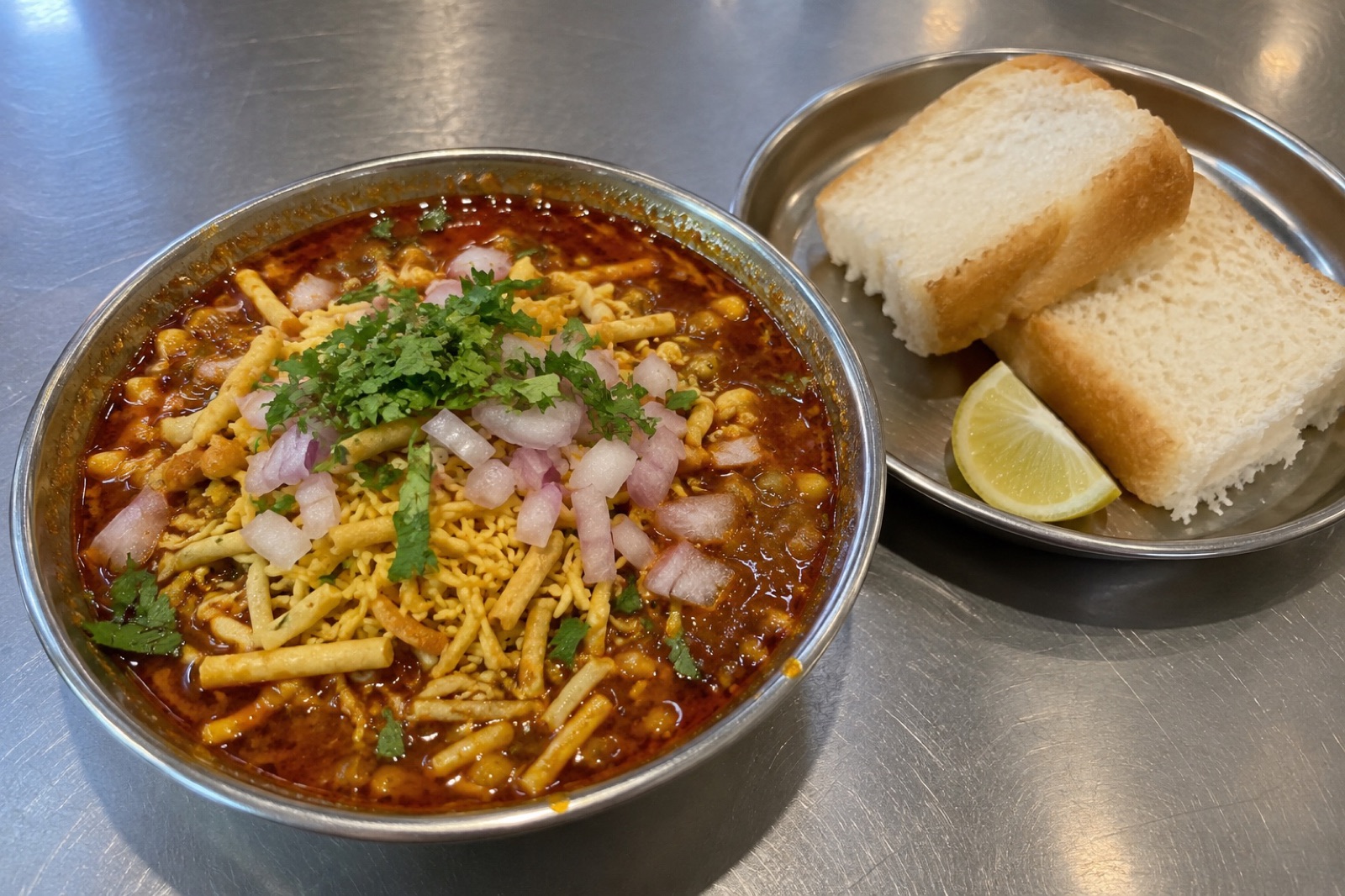 Kolhapuri Misal — vegetarian Kolhapur dish