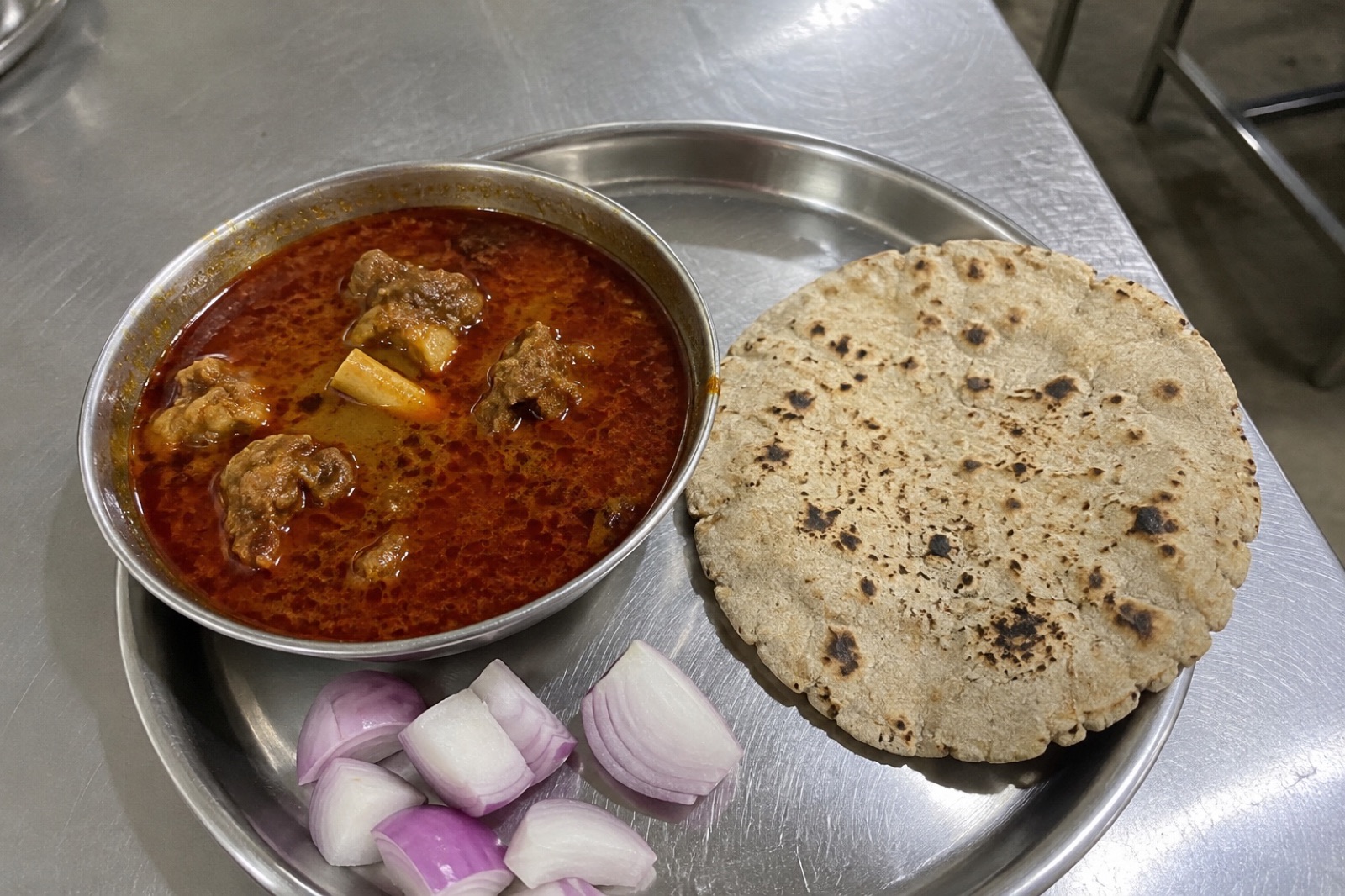 Tambda Rassa — non-vegetarian Kolhapur dish