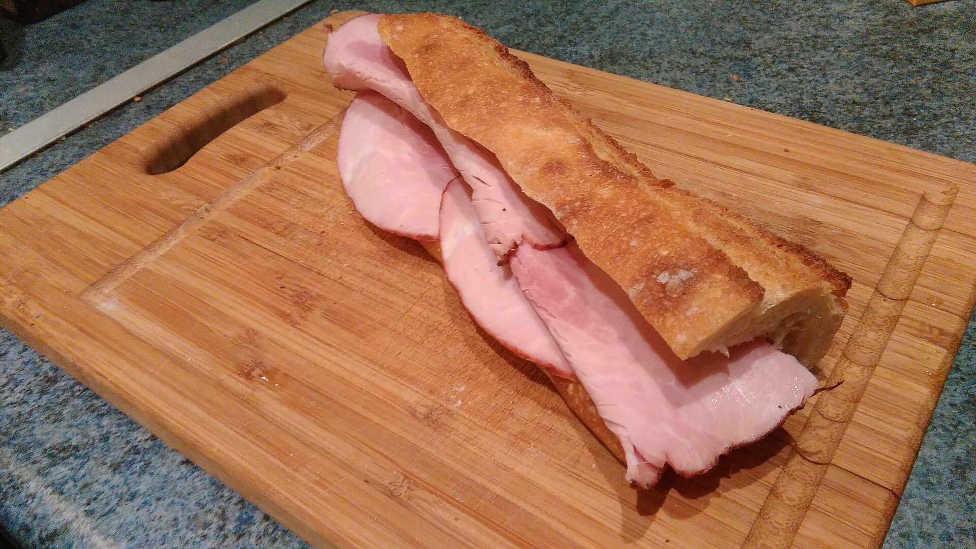 Jambon-beurre — non-vegetarian Paris dish