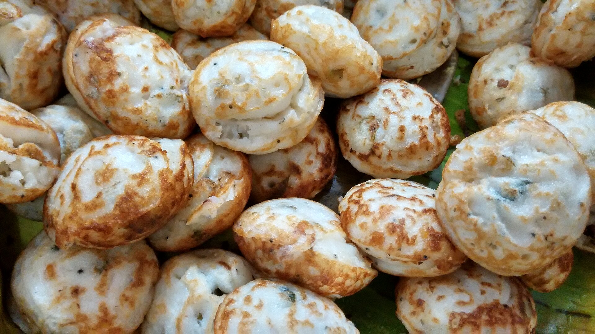 Kuzhi Paniyaram — vegetarian Tiruchirappalli dish