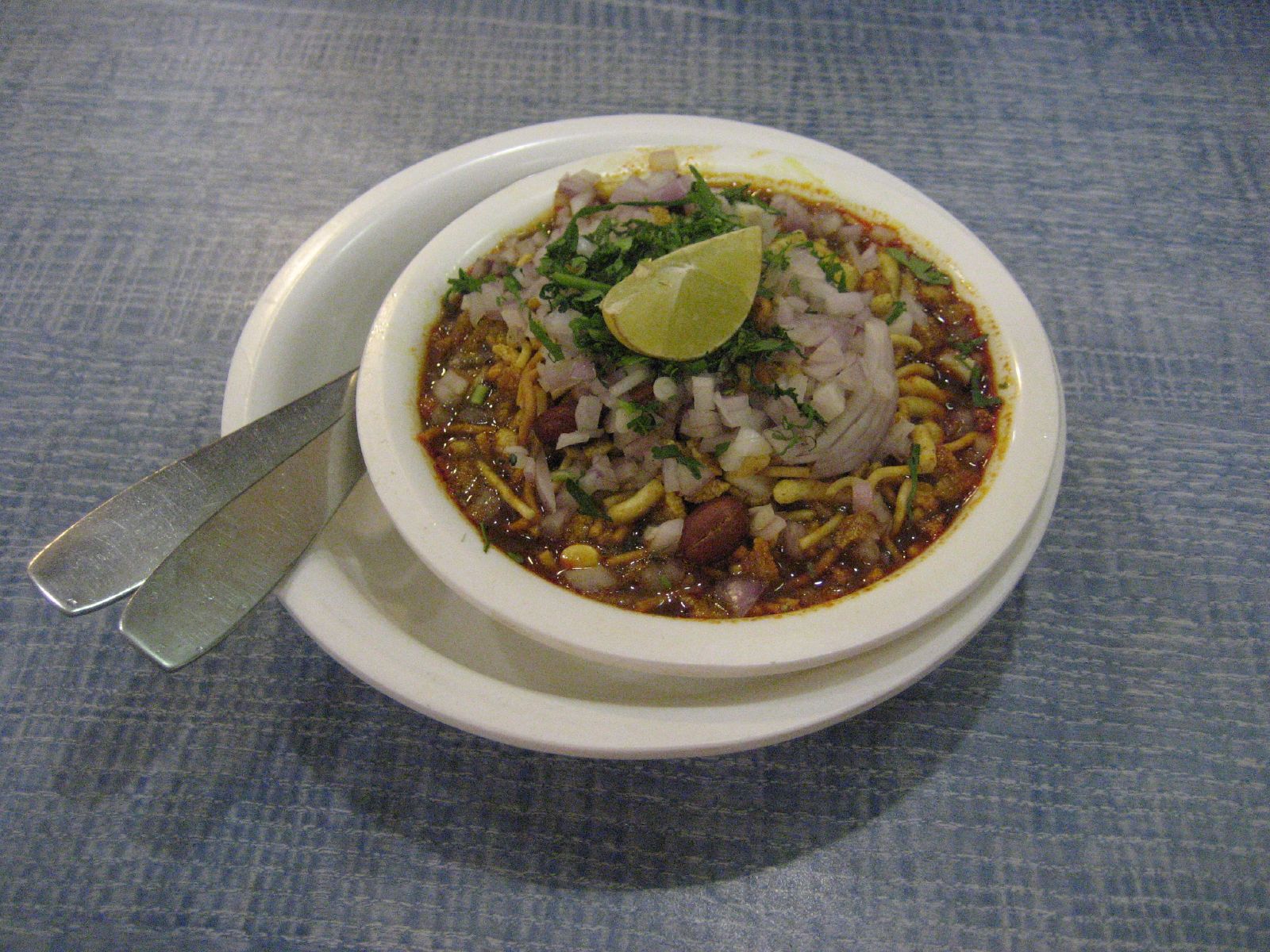 Puneri Misal Pav — vegetarian Pune dish