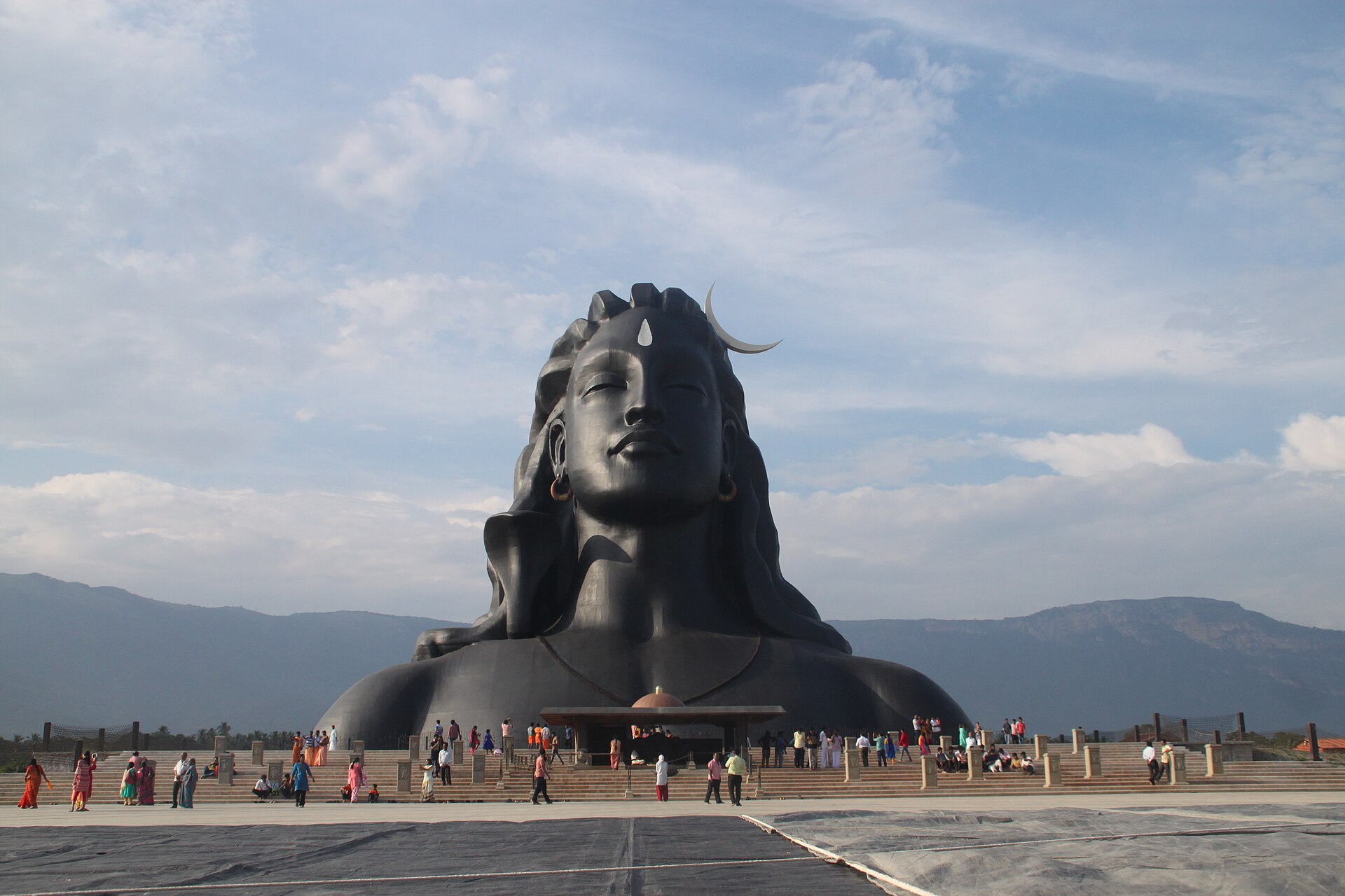 Adiyogi Shiva Statue — photo