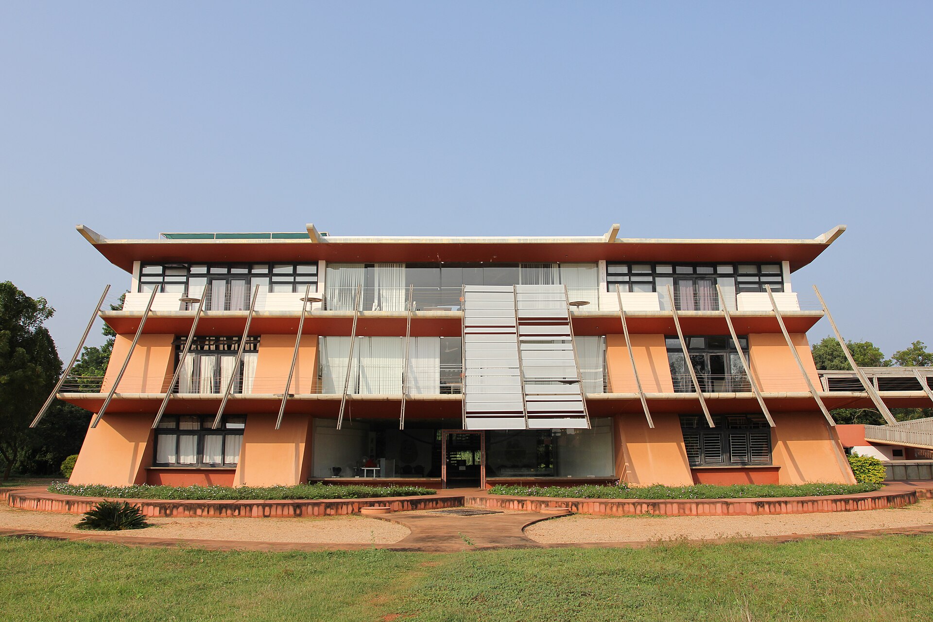 Auroville (Matrimandir) — photo