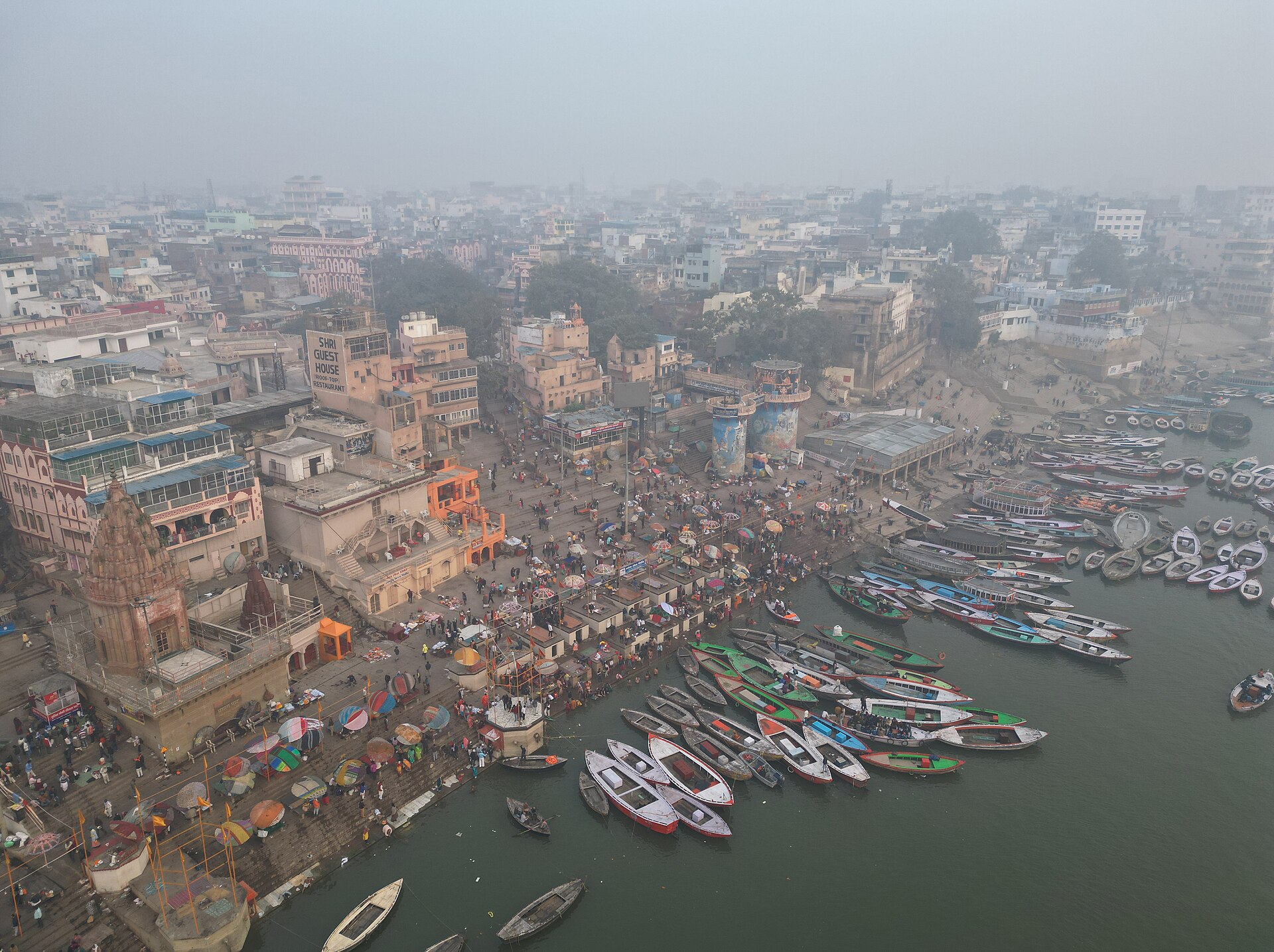 Dashashwamedh Ghat — photo