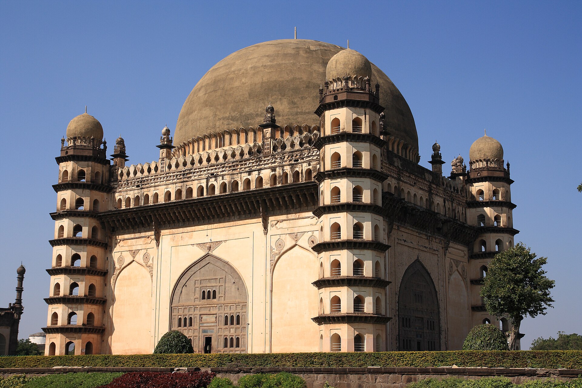 Gol Gumbaz — photo
