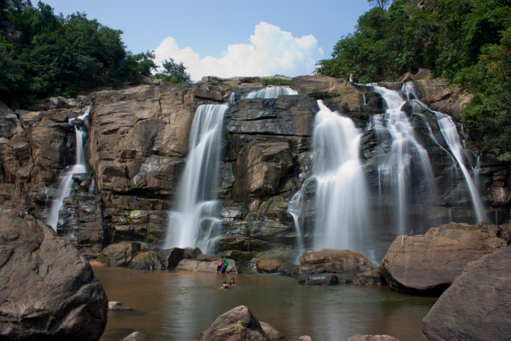 Jonha Falls (Gautamdhara) — photo
