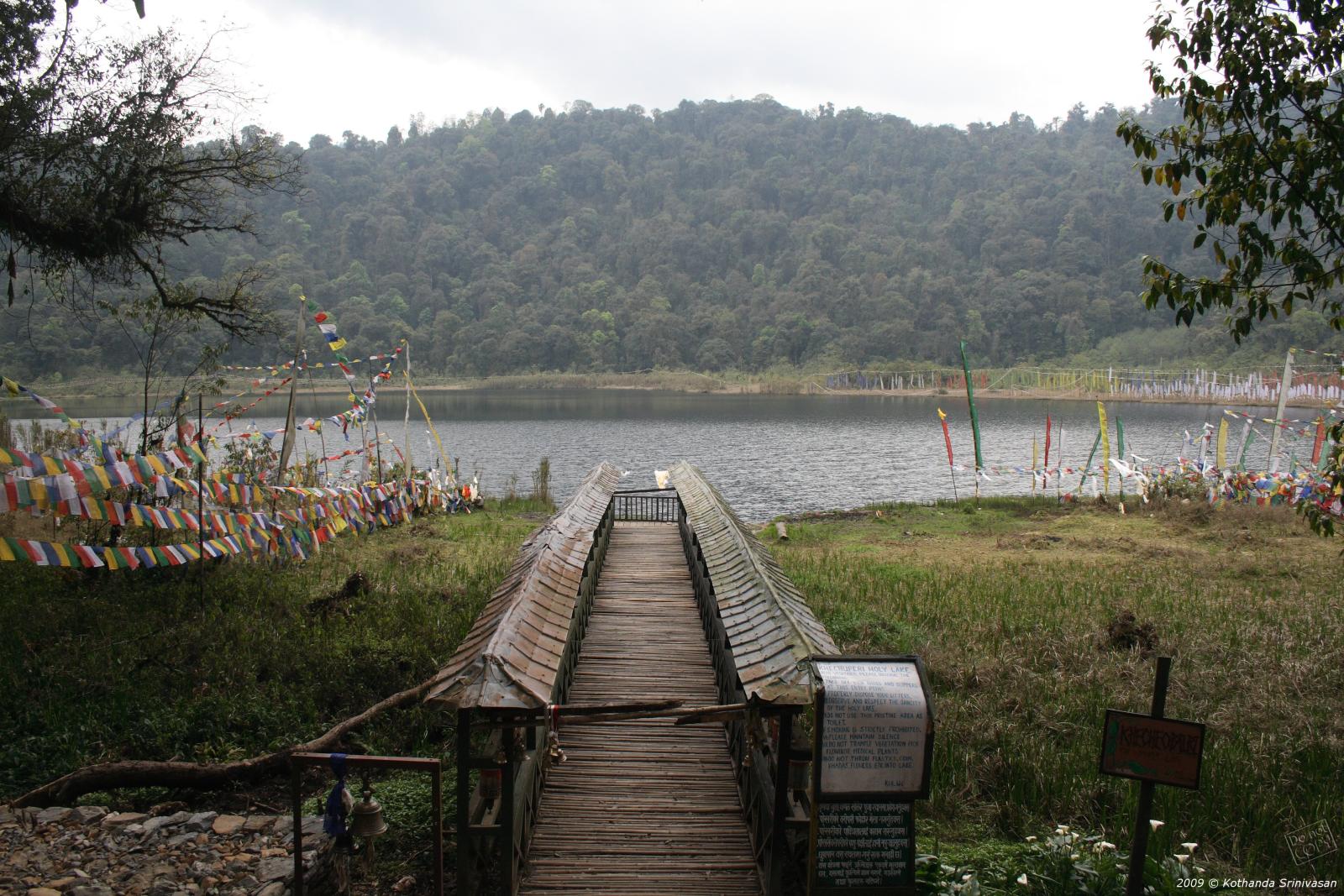 Khecheopalri Lake — photo