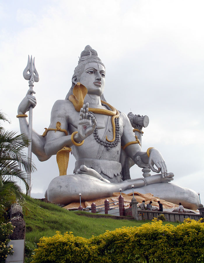 Murudeshwar Temple & Shiva Statue — photo