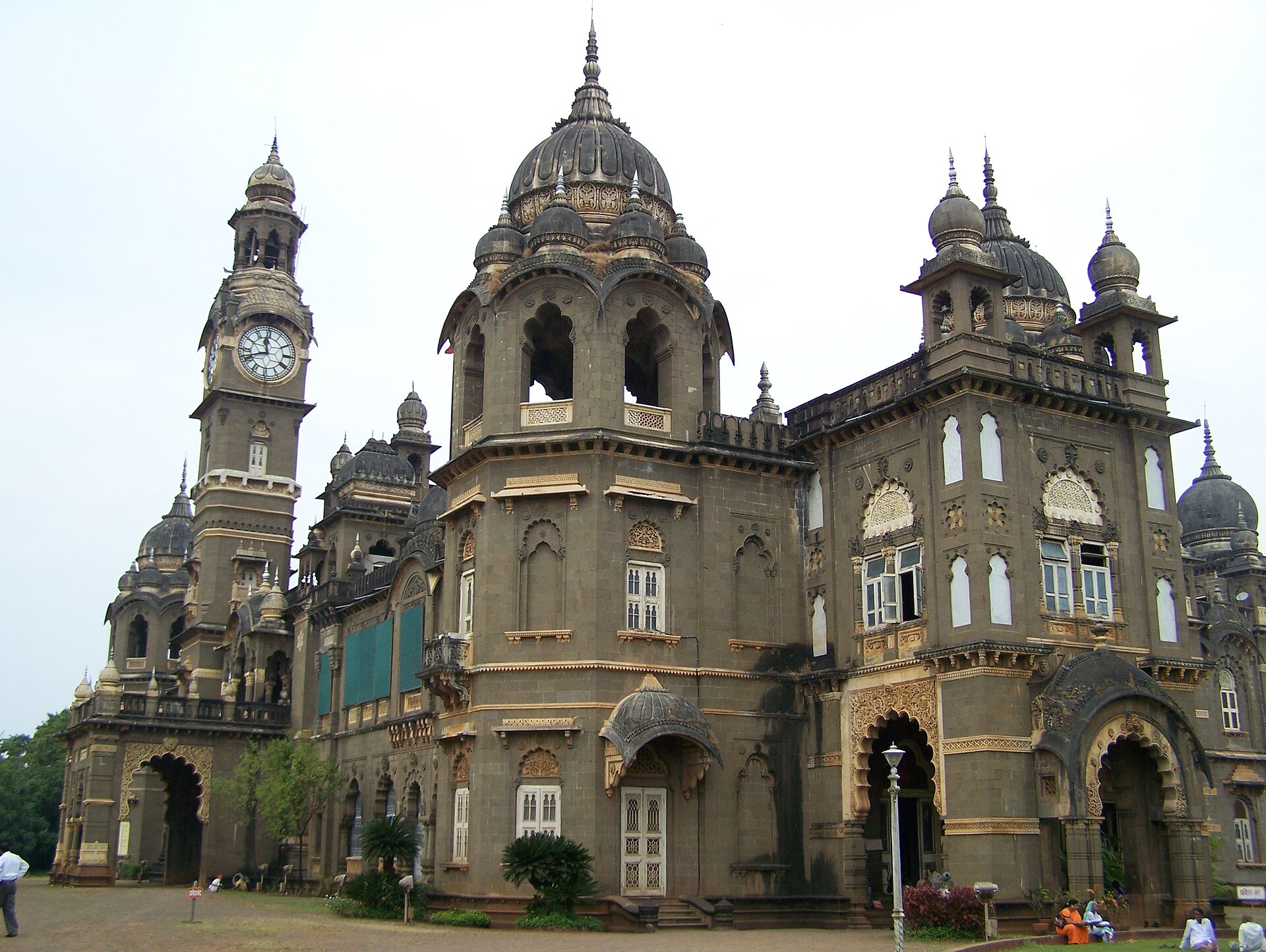 New Palace (Shahu Palace) — photo