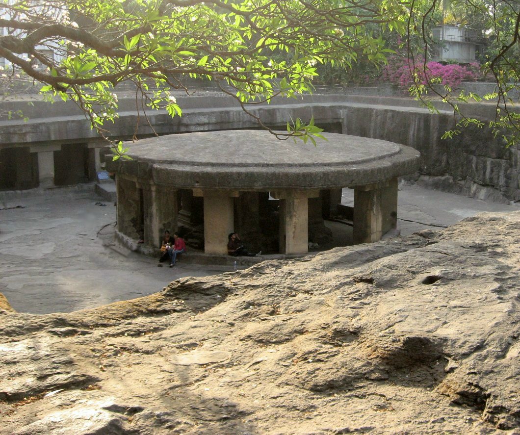 Pataleshwar Cave Temple — photo