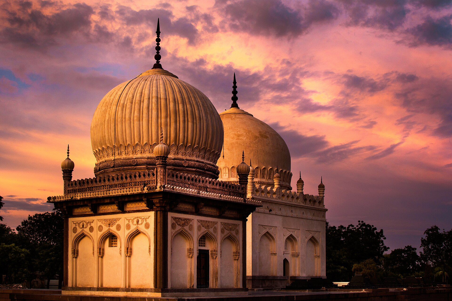 Qutb Shahi Tombs — photo