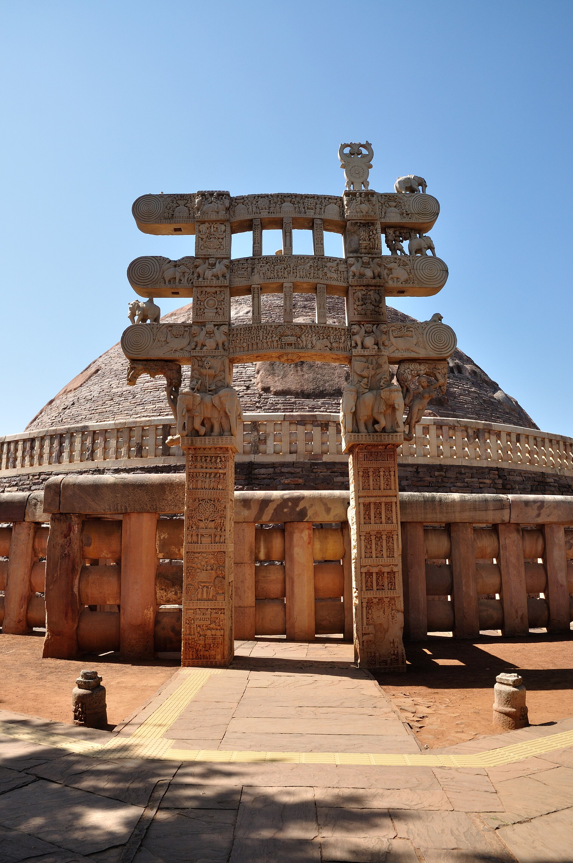 The Toranas (Gateways) — photo