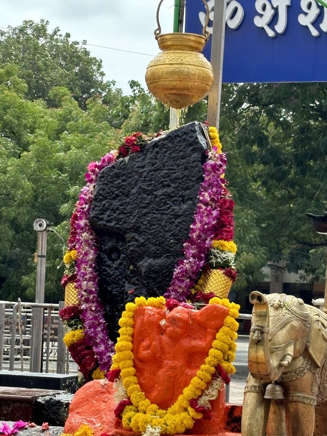 Shani Shingnapur — photo