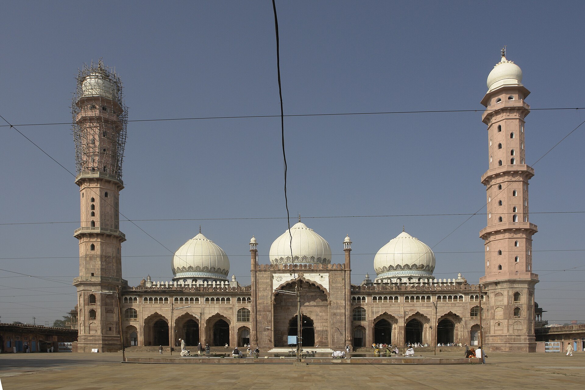 Taj-ul-Masajid — photo
