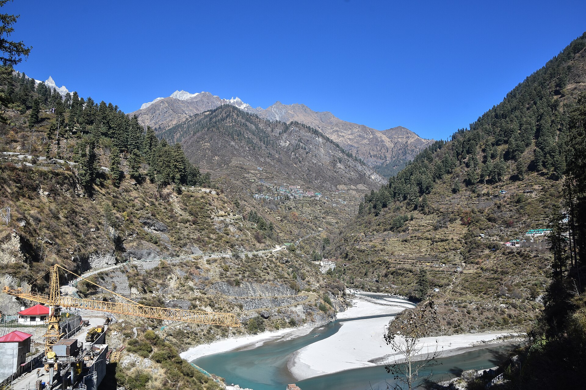 Tosh Village — photo