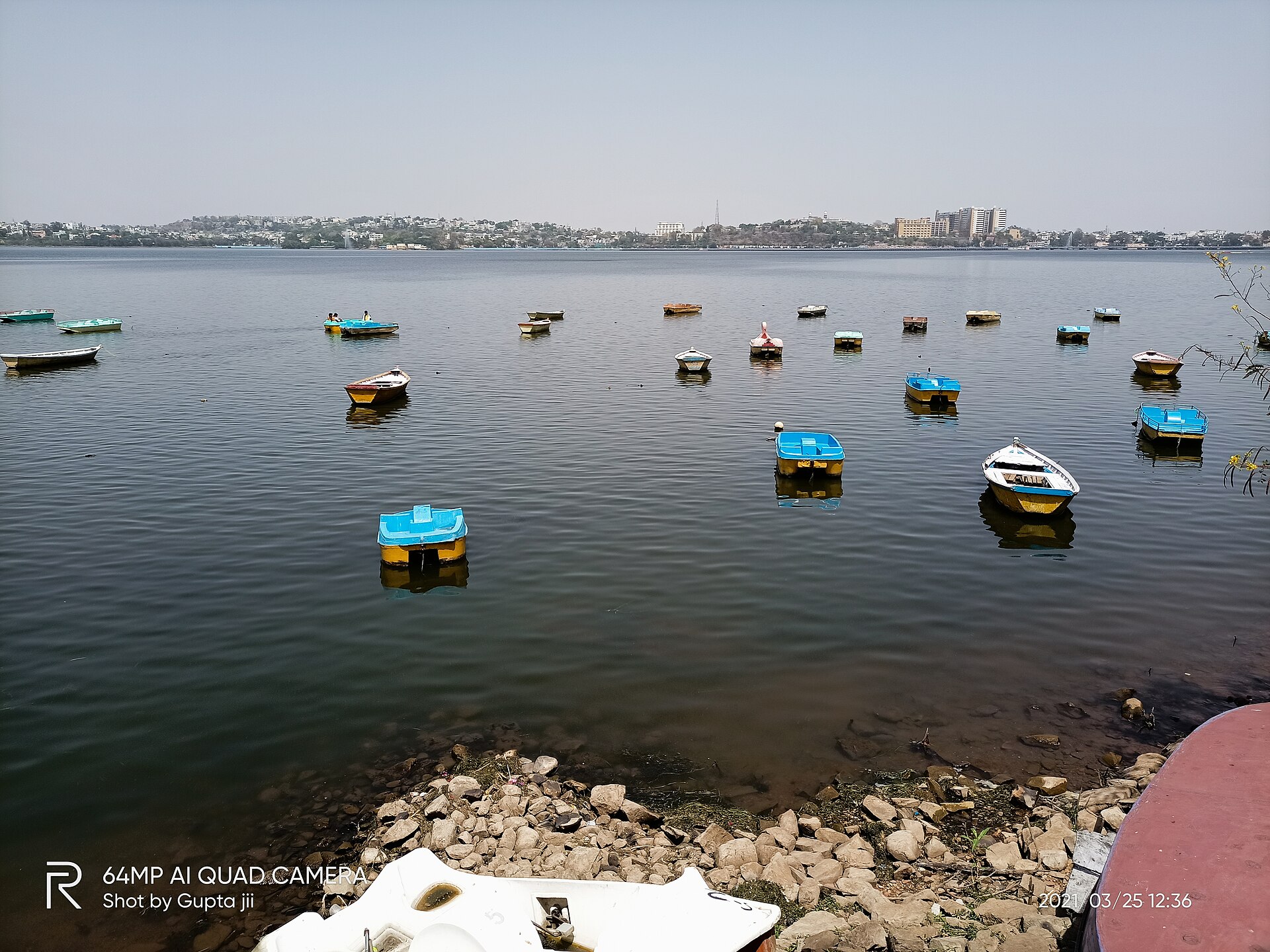Upper Lake (Bada Talab) — photo