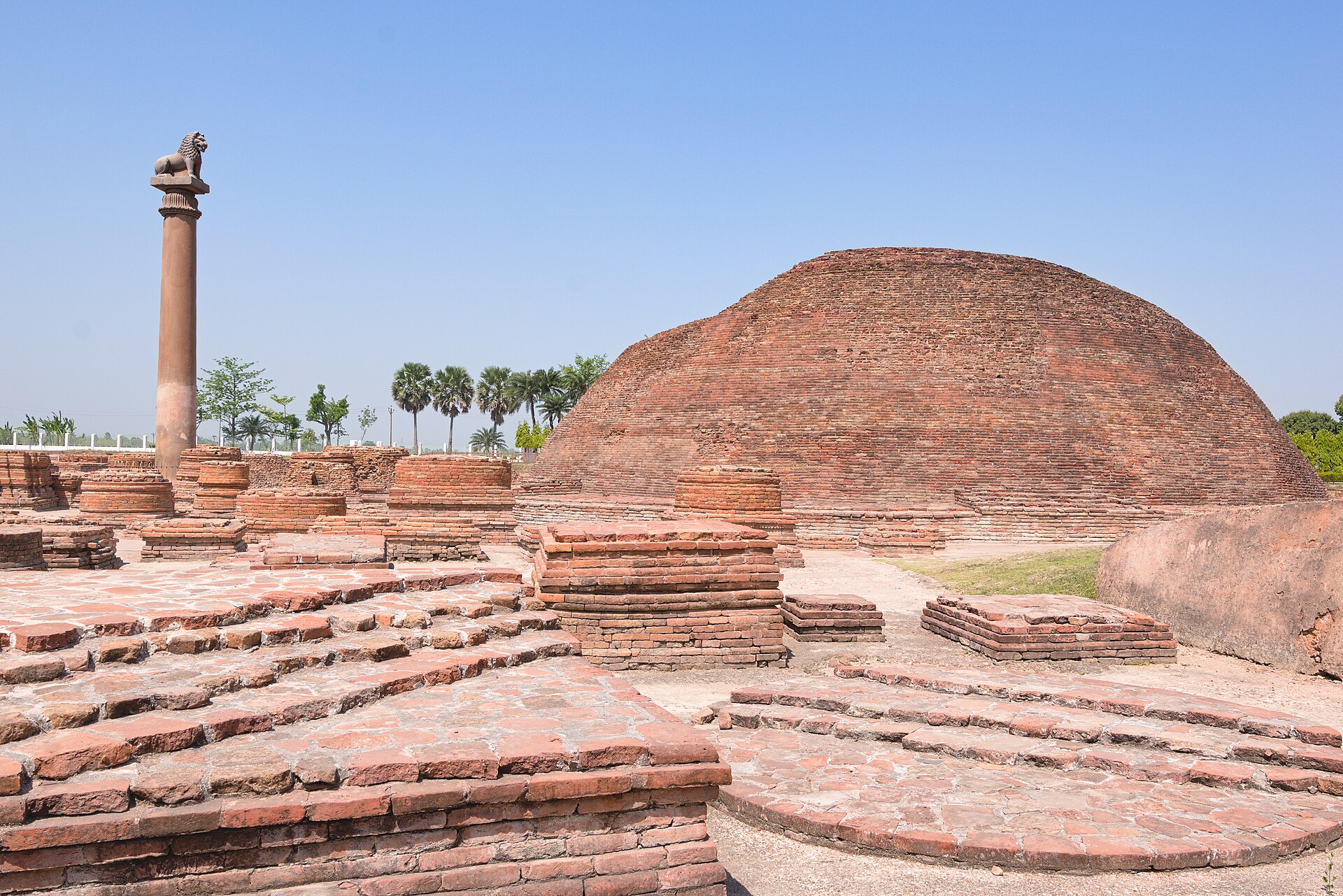 Ashokan Pillar, Kolhua — photo
