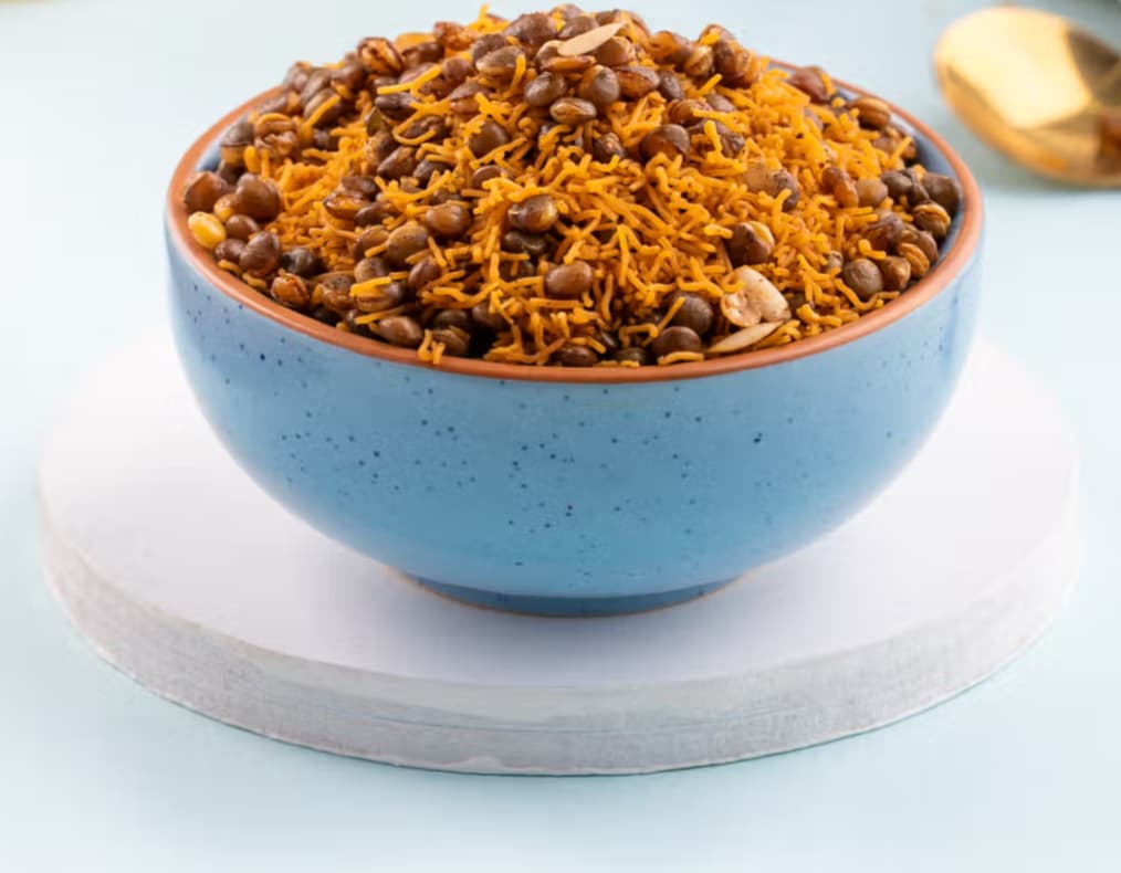 Agra Dalmoth — vegetarian Agra dish